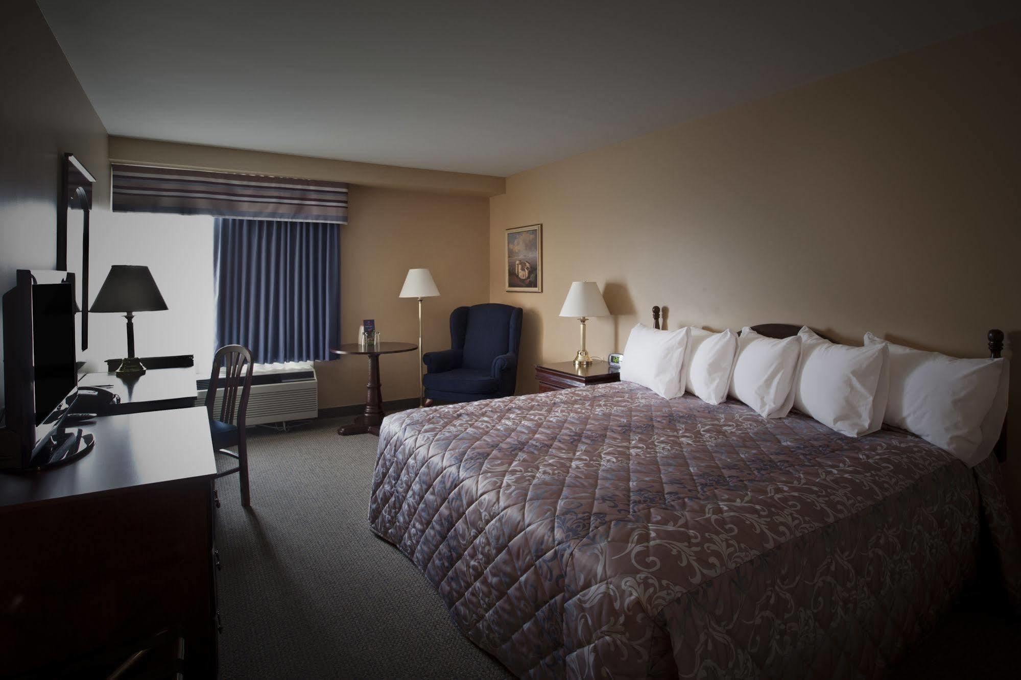 Repotel Aeroport Quebec ภายนอก รูปภาพ
