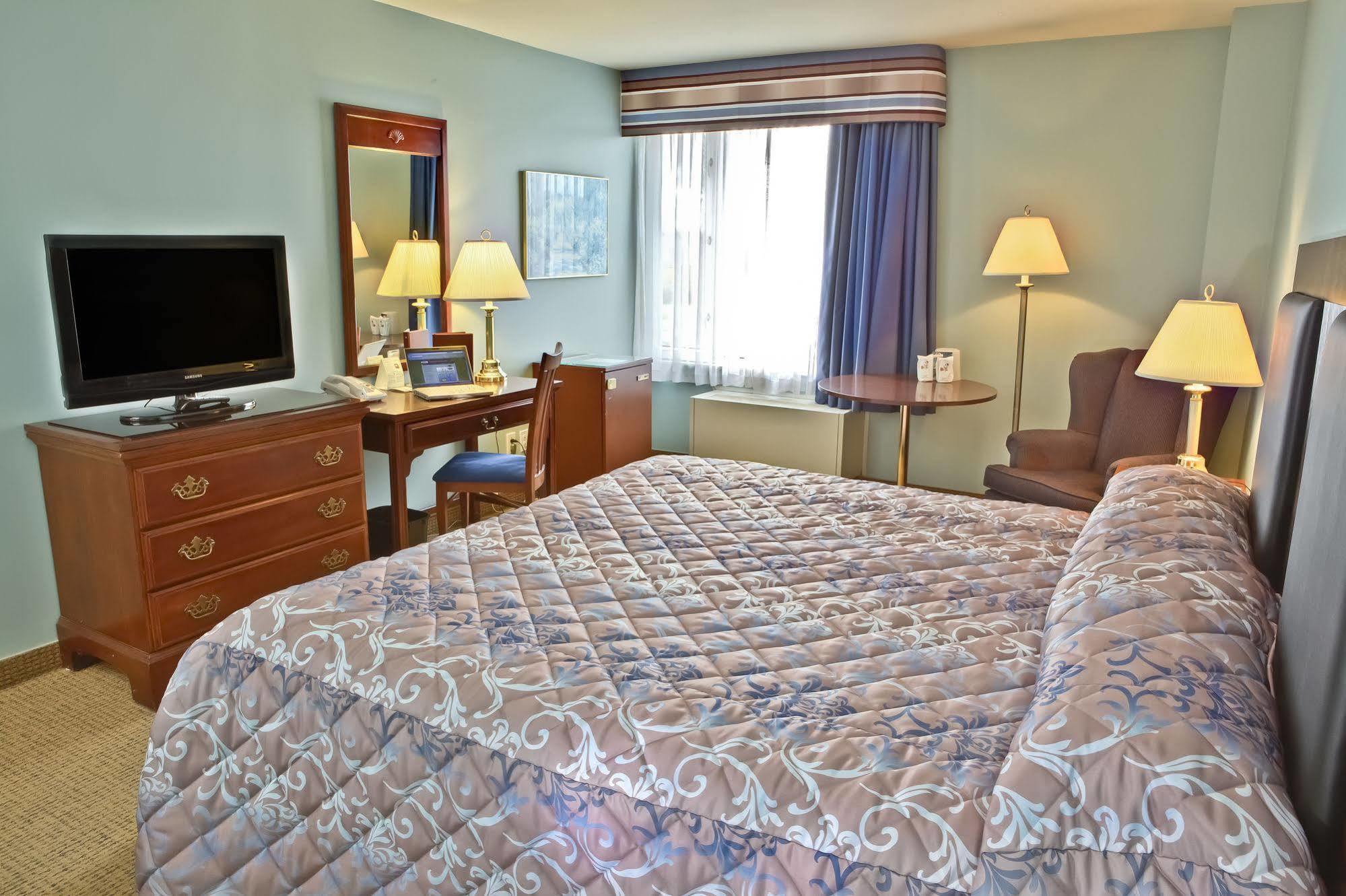 Repotel Aeroport Quebec ภายนอก รูปภาพ